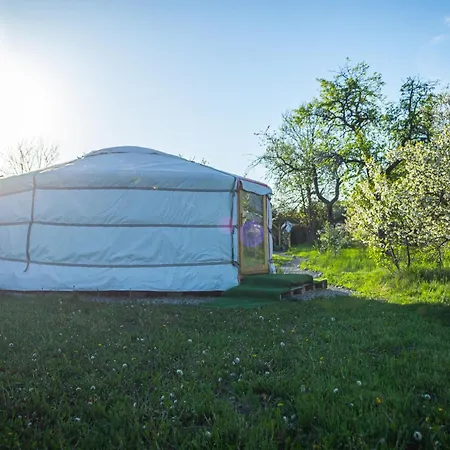 Jurta Pod Kriváňom